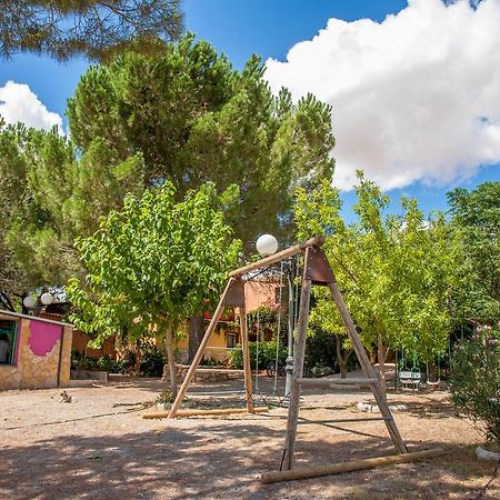La Derrubia Guest House Villamalea ภายนอก รูปภาพ