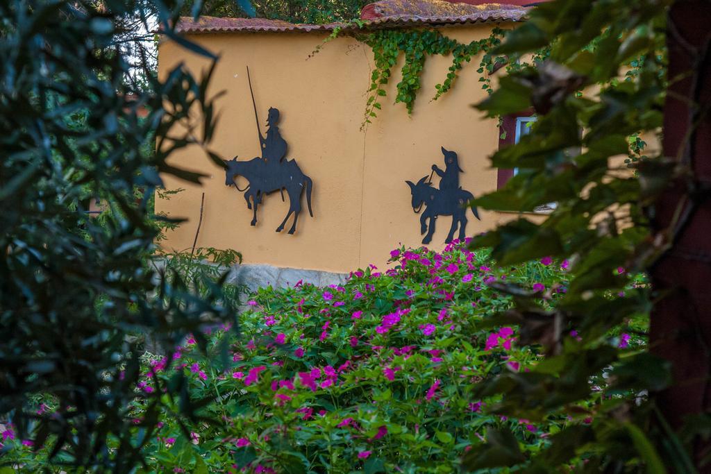 La Derrubia Guest House Villamalea ภายนอก รูปภาพ