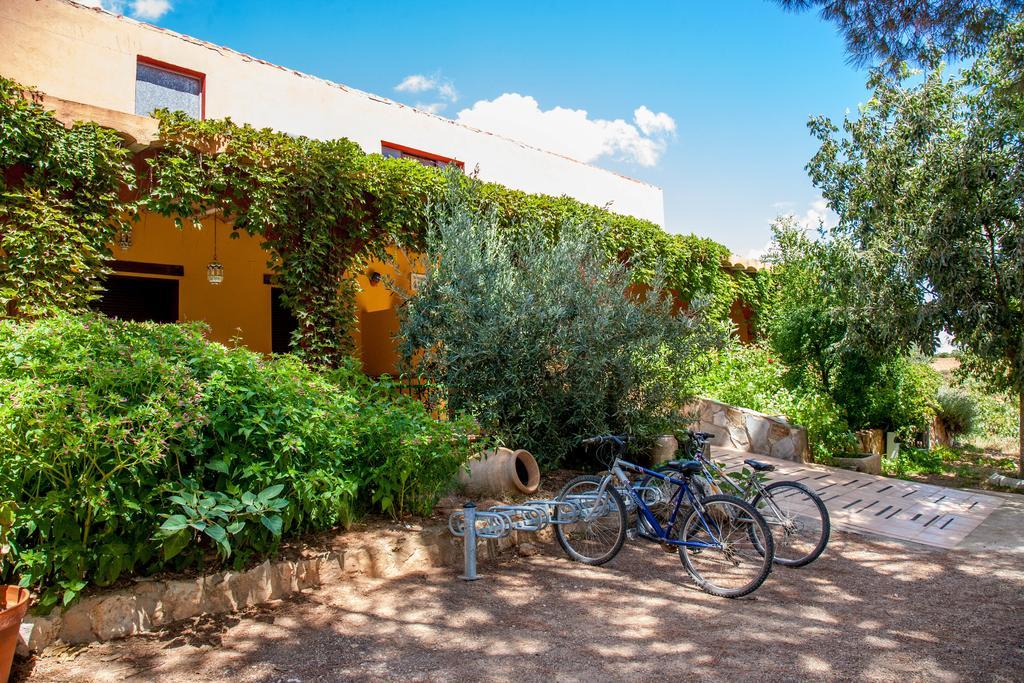 La Derrubia Guest House Villamalea ภายนอก รูปภาพ