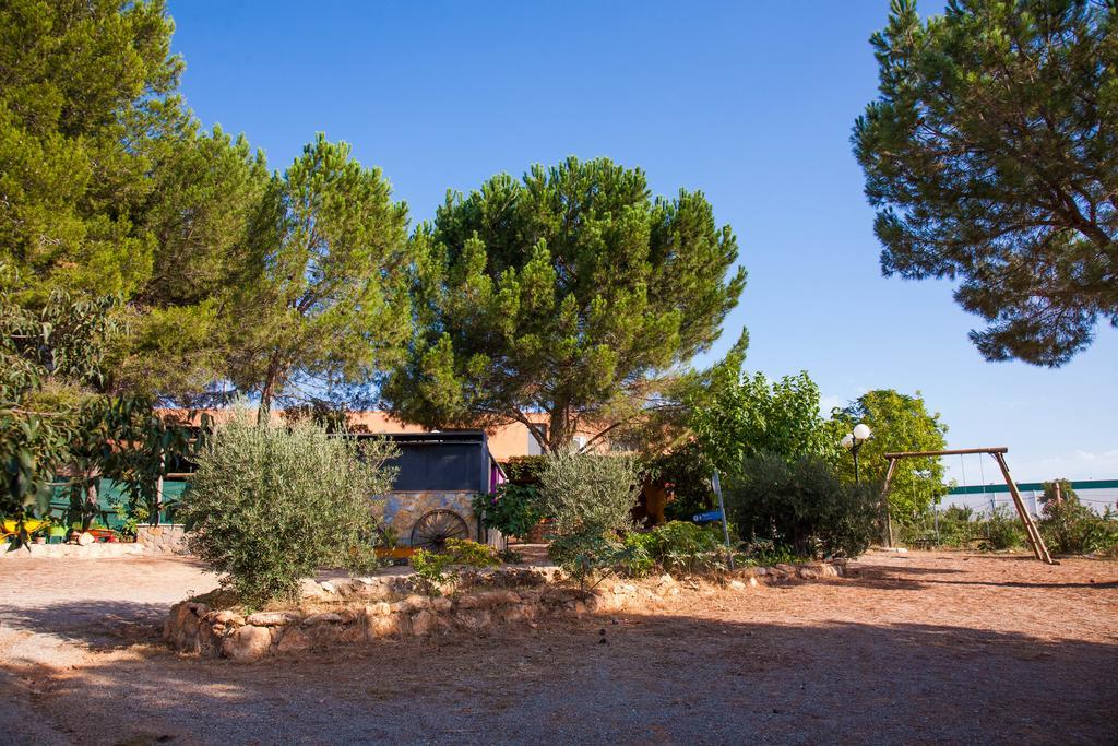La Derrubia Guest House Villamalea ภายนอก รูปภาพ